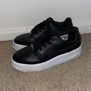Women’s Platform Nike Air Force 1